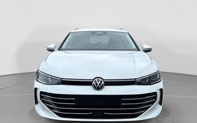 Volkswagen Passat cena 229910 przebieg: 1, rok produkcji 2024 z Łomża małe 352